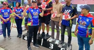 Bupati Pesawaran Serahkan Piala Juara  Road Race Lampung Ajang Piala Bupati Pesawaran Seri 1 Tahun 2024