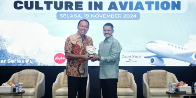 Gelar Seminar Budaya Keselamatan Penerbangan, Rivan A. Purwantono Tekankan Pentingnya Kesadaran Kolektif Keselamatan Transportasi Udara