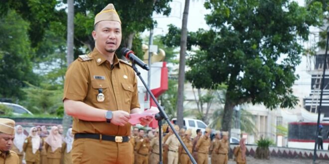 Momen Apel Terakhir Sebagai Plt Bupati, Pandu Kesuma Dewangsa Ingatkan ASN Tidak Terpecah Karena Beda Pandangan Politik