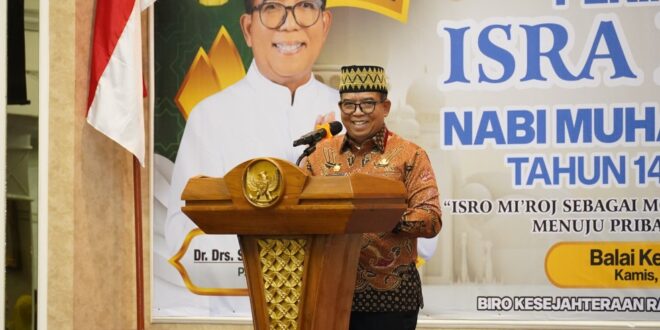 Pj. Gubernur Lampung Hadiri Peringatan Isra Mi’raj 1446 H, Momentum Transformasi Diri Menuju Pribadi Lebih Baik