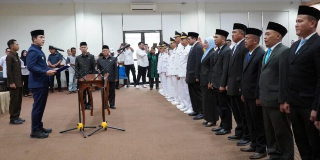 8 Camat Wajah Baru Dilantik, Bupati Egi: Harus Punya Mental Melayani