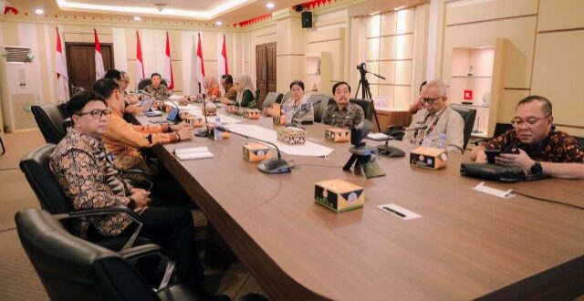 Sekdaprov Marindo Kurniawan Pimpin Rapat Persiapan Pelatihan Kepemimpinan Nasional Tingkat II Tahun 2026